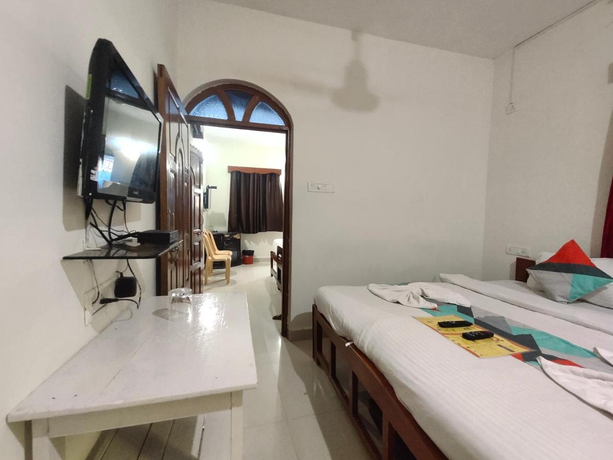 Rj14 Accommodations At Baga Beach Ngoại thất bức ảnh