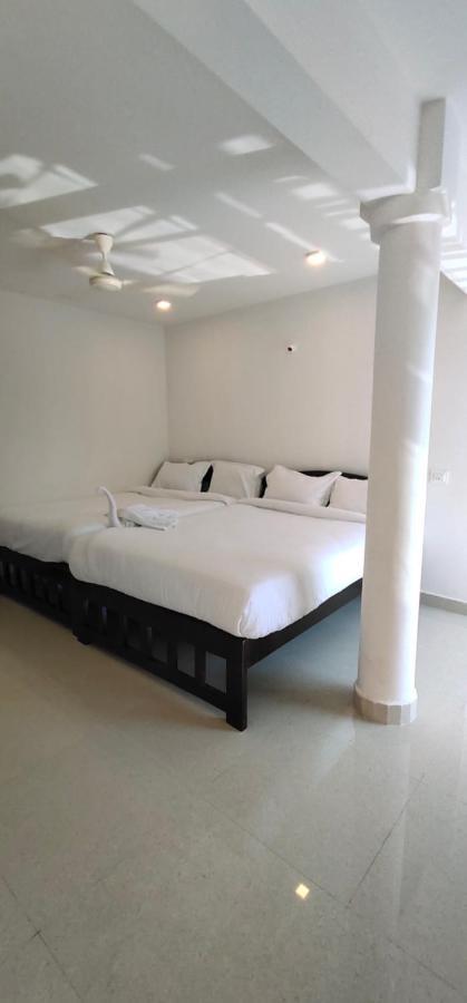 Rj14 Accommodations At Baga Beach Ngoại thất bức ảnh