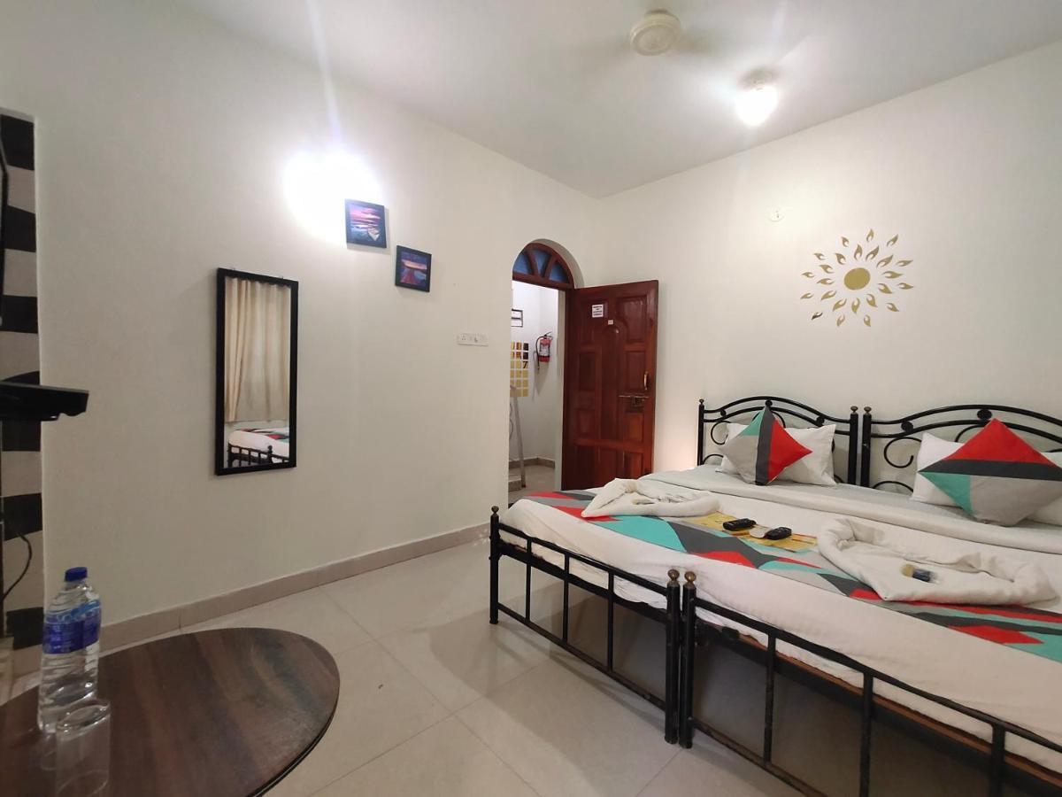 Rj14 Accommodations At Baga Beach Ngoại thất bức ảnh