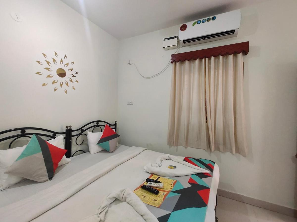 Rj14 Accommodations At Baga Beach Ngoại thất bức ảnh
