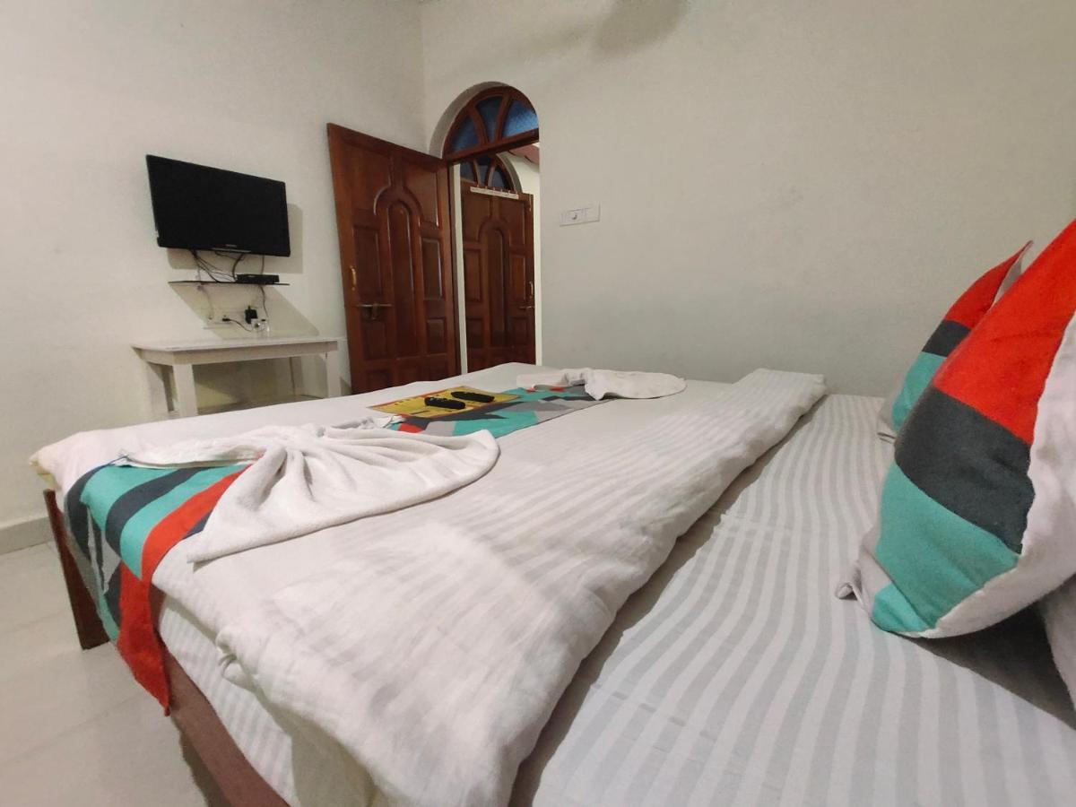 Rj14 Accommodations At Baga Beach Ngoại thất bức ảnh
